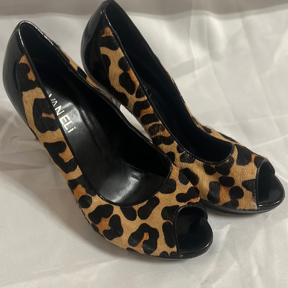 VanEli Animal print heels